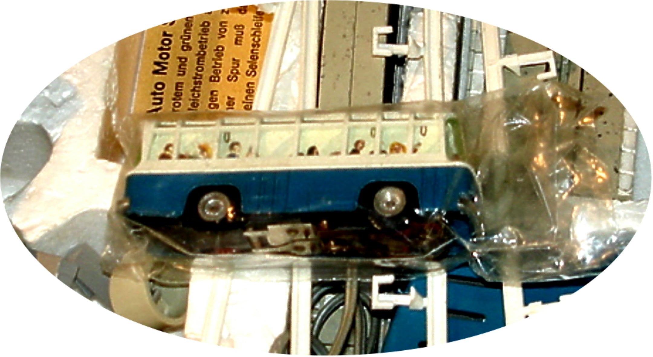 VINTAGE 1960's AURORA POSTAGE STAMP BUS SYSTEM #4402 (F) OB