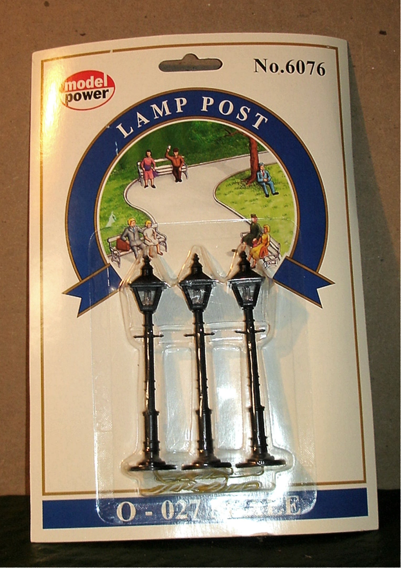 MODEL POWER - #6076 Square Head Gas Street Lamp Set - NIP