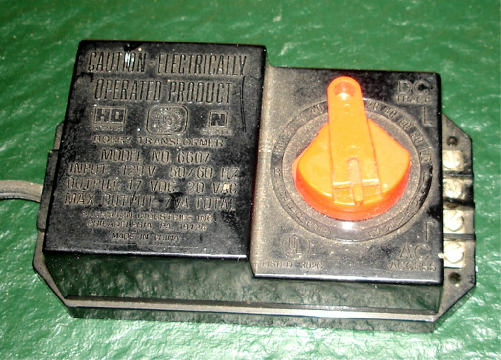 BACHMANN - HOBBY TRANSFORMER #6607 - HO / N TRAIN POWER SUPPLY