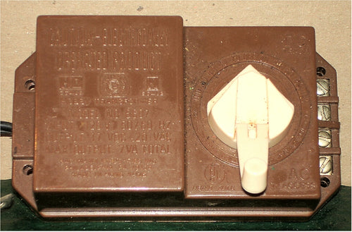 BACHMANN - HOBBY TRANSFORMER #6607 - HO / N TRAIN POWER SUPPLY