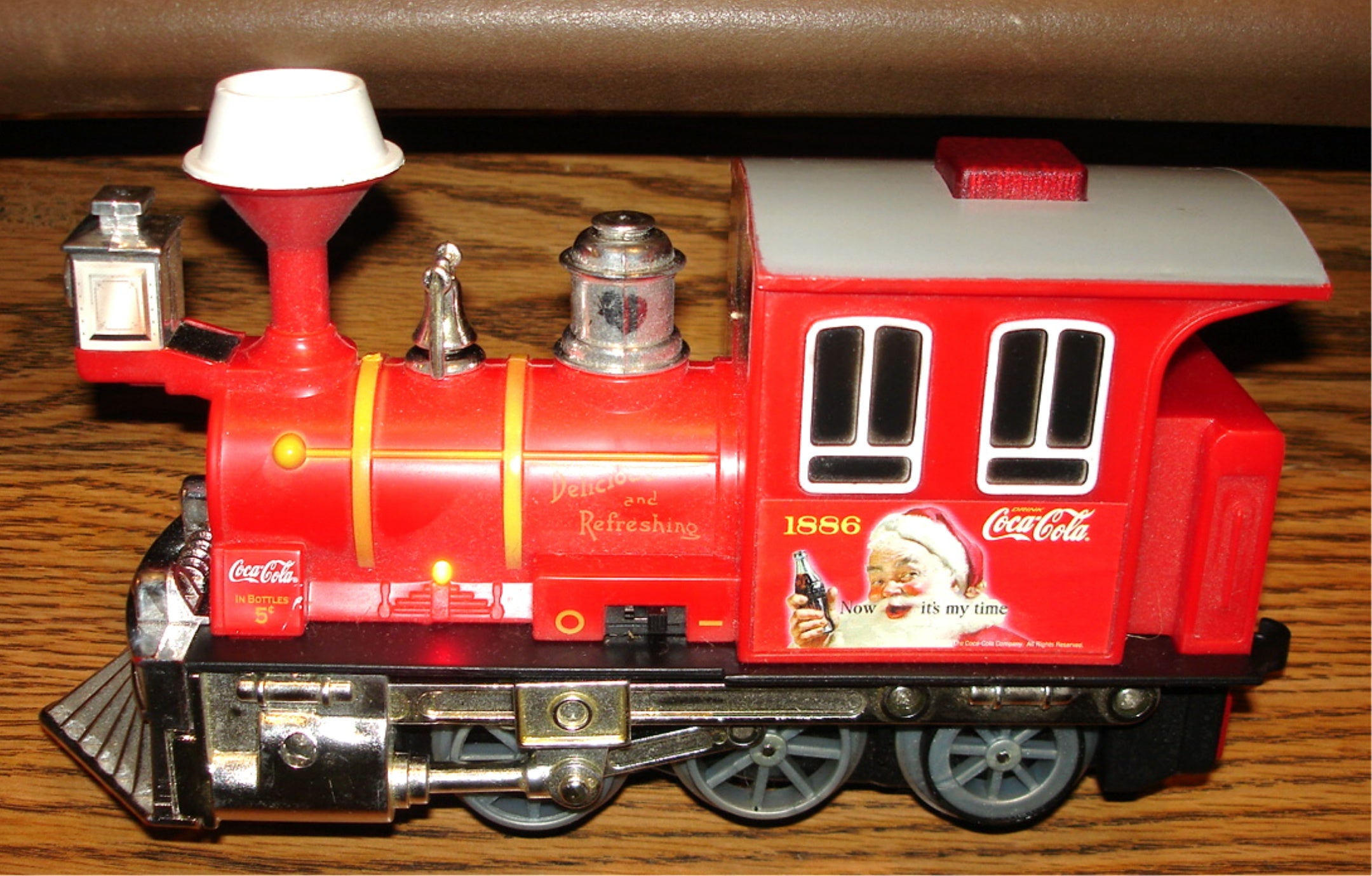 K-LINE (GOLDLOK) - COCA-COLA SANTA TRAIN - O-27  REMOTE CONTROL TRAIN