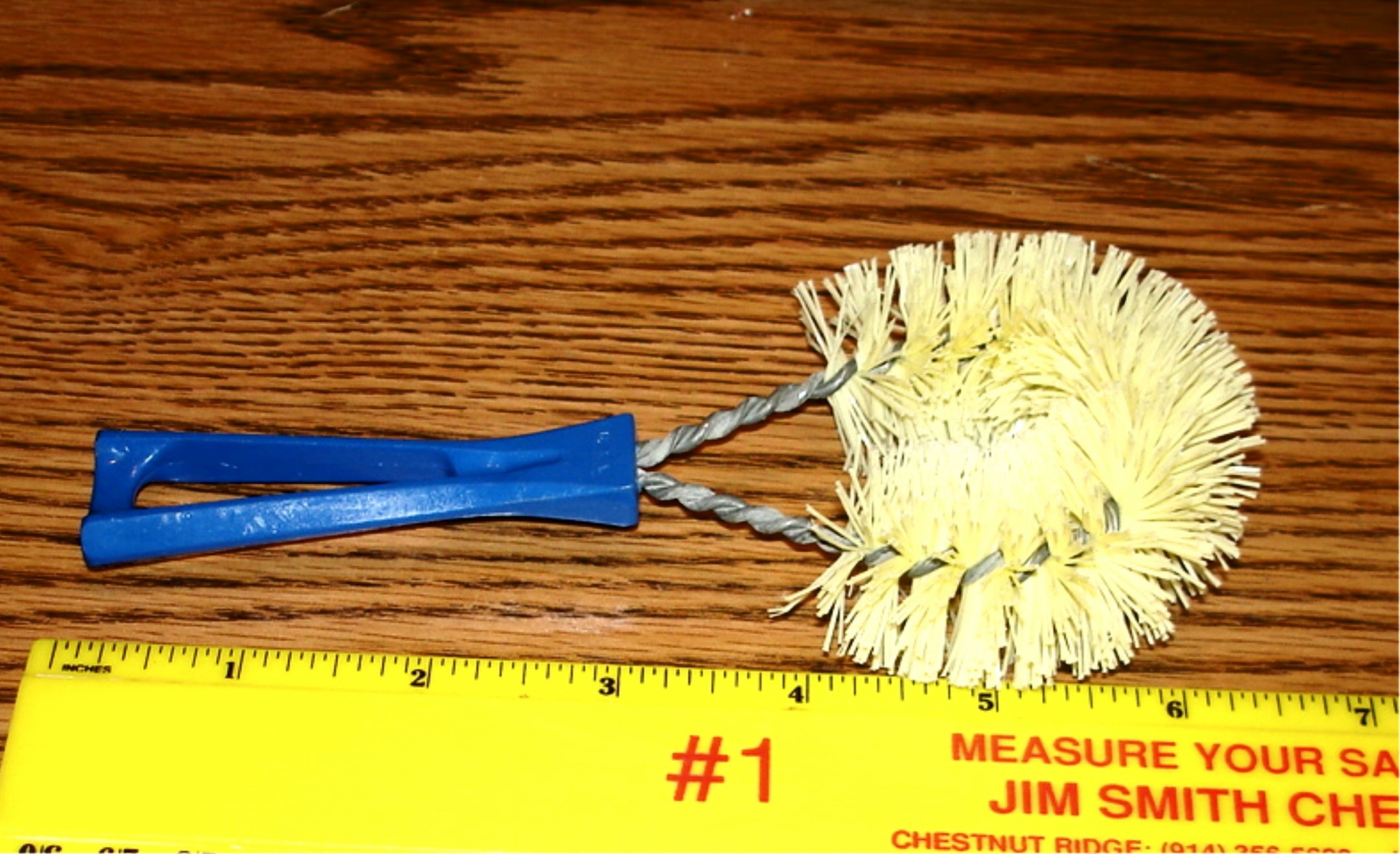 FULLER BRUSH - VINTAGE ROUND VEGGIE/DISH SCRUB BRUSH - ROYAL or BABY BLUE NOS