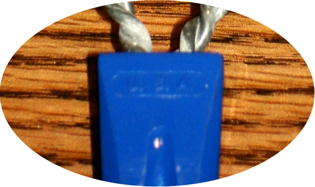 FULLER BRUSH - VINTAGE ROUND VEGGIE/DISH SCRUB BRUSH - ROYAL or BABY BLUE NOS