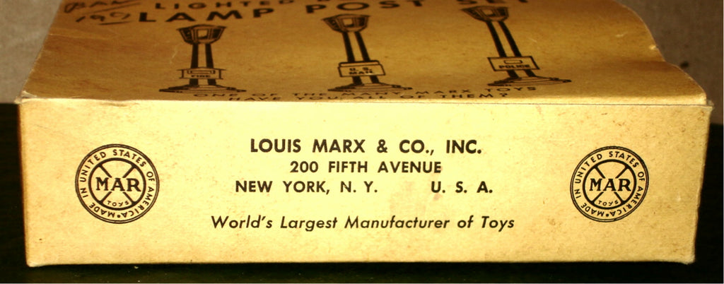 MARX - VINTAGE #073/3 LIGHTED BOULEVARD LAMP POST SET - O/S TRAIN NIB