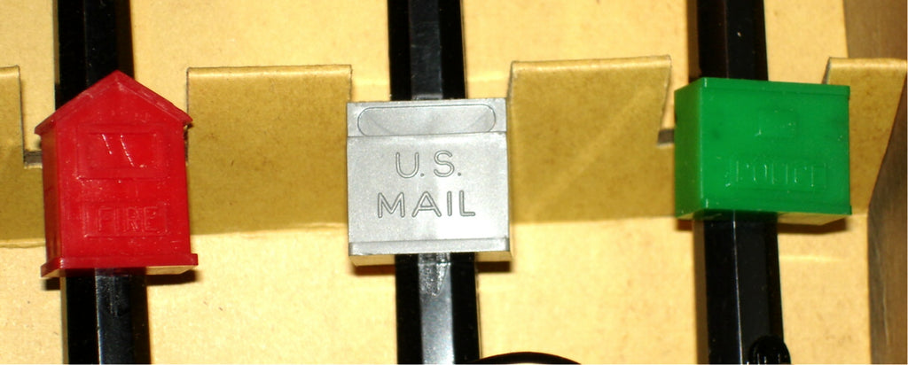 MARX - VINTAGE #073/3 LIGHTED BOULEVARD LAMP POST SET - O/S TRAIN NIB